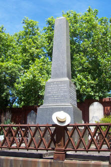 Grave of Edward Henty